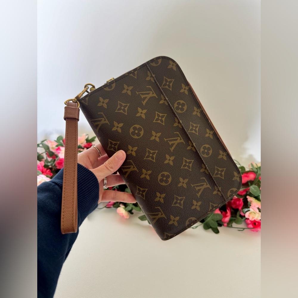 Louis Vuitton Monogram Orsay Clutch ๐ค๐ค - Picture 14 of 16